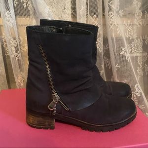 Stacked heel boots Size 37